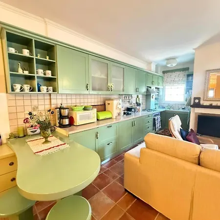 Appartement Wave Near The Sea Golem (Tirana)